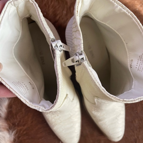 Chic Cream Snakeskin Boots - Picture 2 of 6